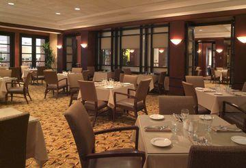 Embassy Suites Cleveland - Downtown Exteriör bild